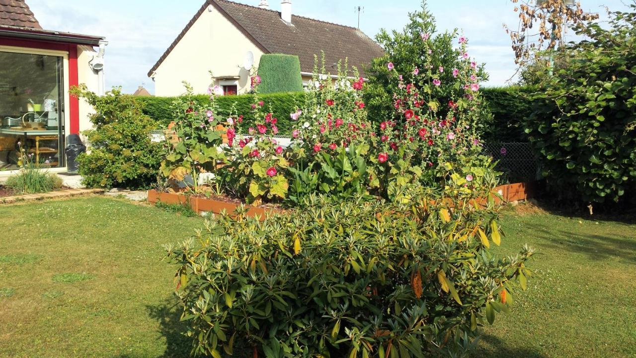 3 Chambres Privees Dans Un Jardin D'Hiver, Garage Voiture, Velos, Motos Tourville-sur-Arques Екстериор снимка
